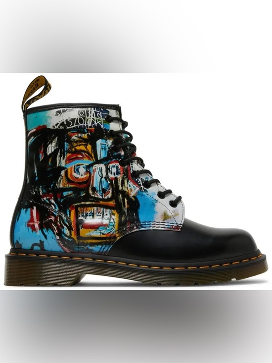 Dr. Martens Other - DR. MARTENS & JEAN-MICHEL BASQUIAT Unisex Chelsea Boots Limited Collab EUC